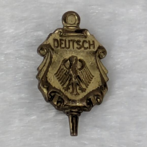 Vintage Deutsch German Eagle Crest Souvenir Pin Gold Tone Heraldic Shield Badge - Picture 1 of 4